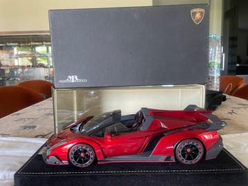 MR Collection 1:18 - Modelauto - Lamborghini Veneno Roadster, Nieuw