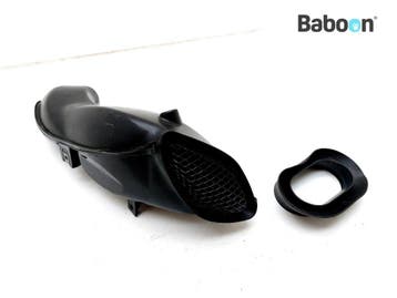 Luchtbuis Rechts Suzuki GSX R 750 2004-2005 (GSXR750 K4/K5), Verzenden, Gebruikt