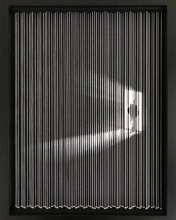 R. Kingmans - Wire sculpture Chapters