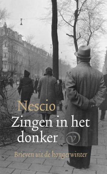 Zingen in het donker - Nescio 9789028251243, Boeken, Verzenden, Zo goed als nieuw, Nescio