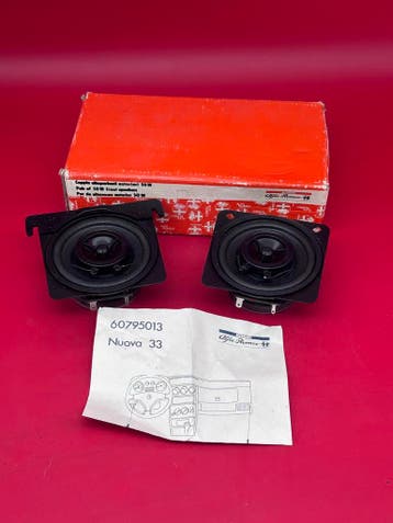 Alfa Romeo 33 dashboard speaker set, Verzenden, Nieuw, Oldtimer onderdelen