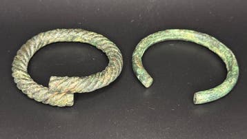 Oud-Grieks, Magna Graecia Brons Pair of bronze bracelets