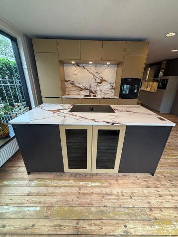 Keuken+kookeiland, Nolte, zwart/beige, Nieuw