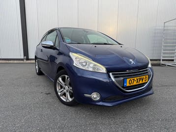 Peugeot 208 1.4 VTI /APK/AIRCO/CRUISE/ONDERHOUDEN/NAP/, Voorwielaandrijving, Euro 5, Gebruikt, Zwart