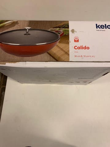 Wokpan Gietijzer Rood, 36 cm - Kela | Calido -  –, Huis en Inrichting, Keuken | Potten en Pannen, Verzenden, Nieuw