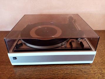 Dual - CS 16 (Dual 1214 chassis) met Shure M75-cartridge, Nieuw