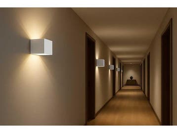 Veiling - 20 x Wandlamp – Tweezijdige LED – Kubus – 2, Nieuw