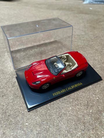 Ferrari California Schaalmodel, Ophalen of Verzenden, Nieuw