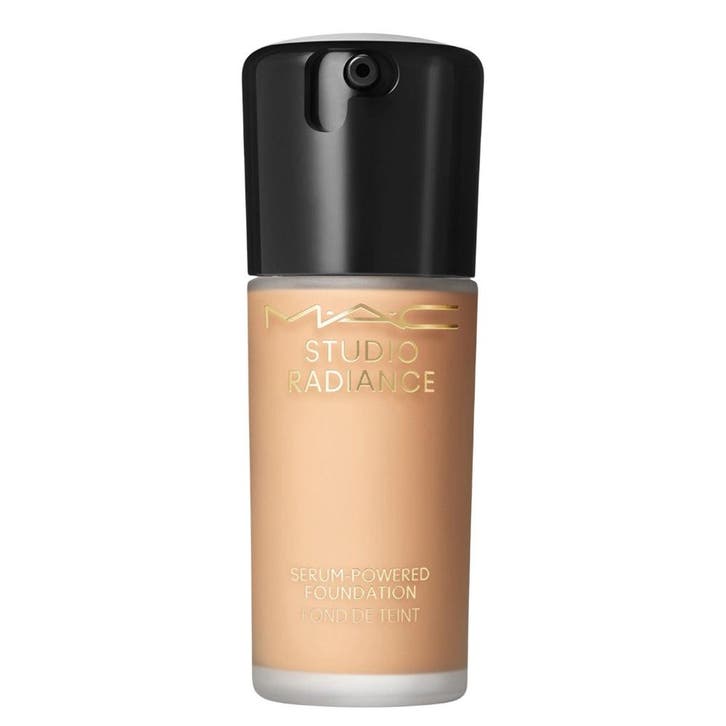 MAC Cosmetics - Studio Radiance Serum Foundation - C4.5, Sieraden, Tassen en Uiterlijk, Uiterlijk | Cosmetica en Make-up, Gehele gezicht