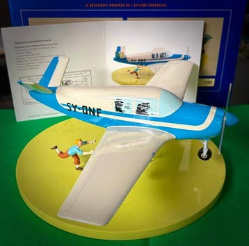 Moulinsart - Tintin - 1 - avion Beechcraft Bonanza A35 -, Boeken, Strips | Comics, Nieuw