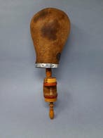 Millinery Hat Block - Wig Stand - Werkgereedschap Vintage -