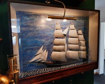 Maritieme objecten - Hout- Halve model, diorama, schip