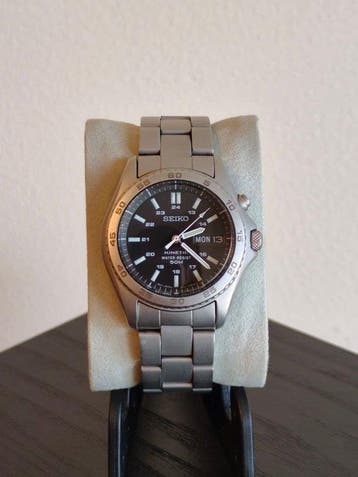 Seiko - Kinetic Field Monochromatic - 5M43-0D40 - Rare -
