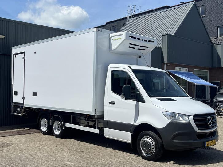 Zakelijke Lease |  Mercedes-Benz Sprinter 516 2.2 CDI, Auto's, Bestelauto's, Lease, Zwart, Automaat, Financial lease, Wit, Stof