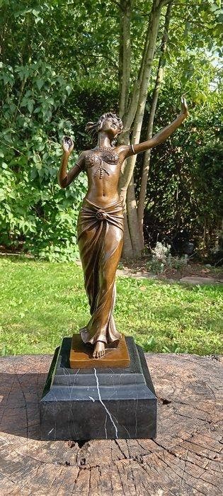 f.paris - sculptuur, scarab danseres - 35 cm - brons marmer
