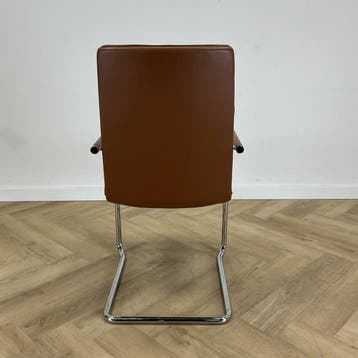 Brunner Fina Soft vergader design stoel, bruin leder -, Ophalen of Verzenden, Gebruikt, Leer, Eén