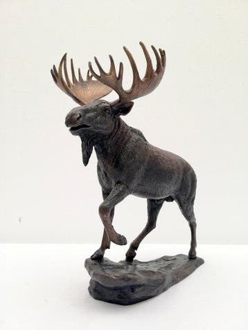 Beeldje - A moose - Elk - Brons