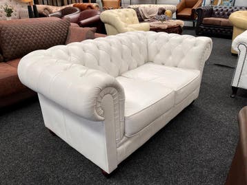 Chesterfield Maarssen !!! Wit Leren 2 Zits Chesterfield Bank, Huis en Inrichting, Banken | Bankstellen, Ophalen, CHESTERFIELD