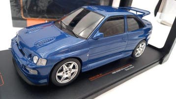 IXO 1:18 - Modelauto - Ford Escort RS Cosworth 1996 -, Nieuw