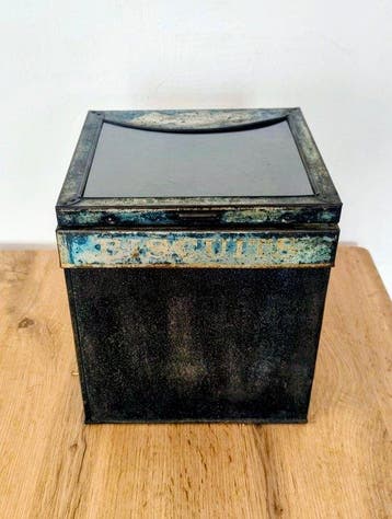 LU - Doos - Metaal, Glas - Koekjesvitrine, Antiek en Kunst