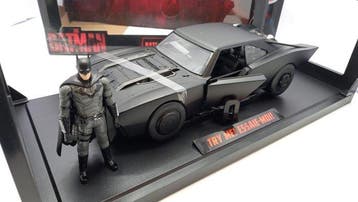 Jada Toys 1:18 - Modelauto - Batman e Batmobile 2022 -, Nieuw