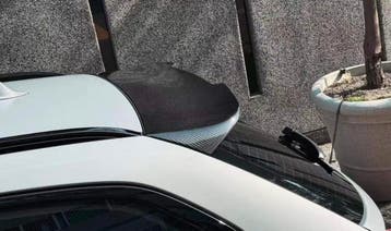 Dit betreft een BMW G21 G81 M3 Touring carbon dak spoiler, Verzenden