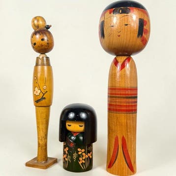 Set van 3 kokeshi - Hout - Kunio Takeda, Osaburo et Ishida, Antiek en Kunst