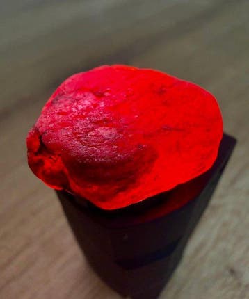 Robijn Ruw. Verbluffend 53,20 ct. Mozambique Grote