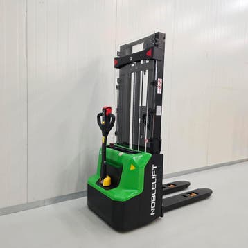 Nieuw - Noblelift SWB-130D - elektrische stapelaar - 4.3m, 1000 tot 2000 kg, Elektrisch, Stapelaar, Noblelift 