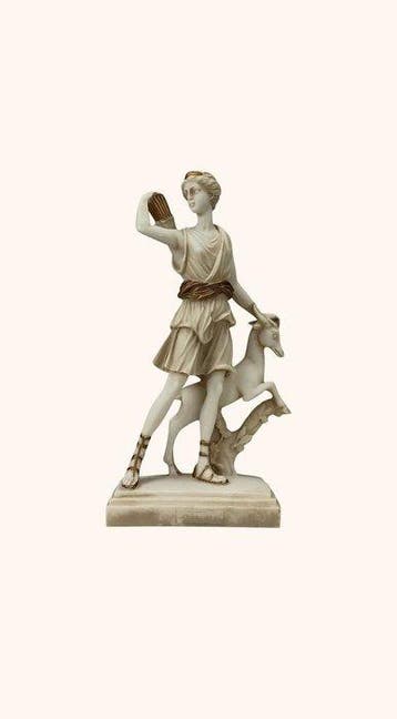Beeld, Statua Diana di Versailles Dea Greca Artemide Patina