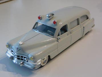 Elegance 1:43 - Modelauto - Cadillac 1950 Serie 86 Ambulance, Nieuw