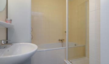 Te Huur 3 Kamer Appartement Spaarnestraat In Dordrecht, Dordrecht, Direct bij eigenaar, Appartement, Zuid-Holland