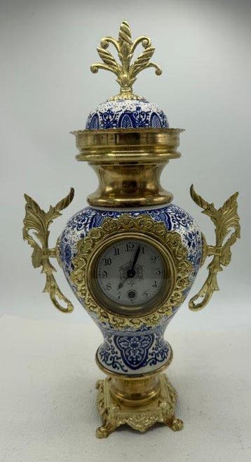 Vaasklok - Brons, Glas, Porselein - 1850-1900