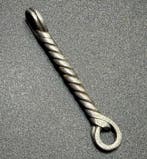 Oud-Romeins Zilver Onbeschadigd gedraaid amulet-sieraad in