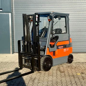 Toyota 7FBMF25/2013/3.3M/2674 uur/Garantie/goede batterij, Zakelijke goederen, Machines en Bouw | Heftrucks en Intern transport