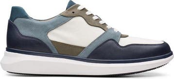 Clarks Un Globe Run - Maat 40 - Heren Sneakers - Navy Combi, Verzenden, Nieuw