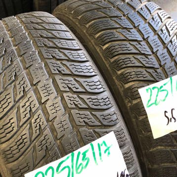 2 x Nokian WR 225-65-17 Winterbanden 5,5mm, Gebruikt, 17 inch, Band(en), Personenwagen