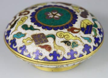 Kistje van verguld brons cloisonné - Brons - China -, Antiek en Kunst
