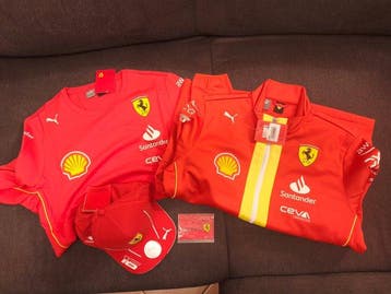 Ferrari - 2024 - Jas, T-shirt, Hoed, Magneet, Nieuw
