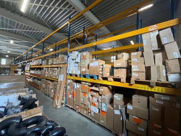 Online veiling: Palletstelling, magazijnstelling dubbele rij