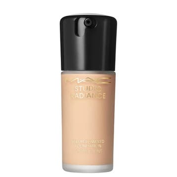 MAC Cosmetics - Studio Radiance Serum Foundation - N12, Ophalen of Verzenden, Nieuw, Gehele gezicht, Make-up