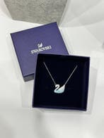 Swarovski - Beeld, (ICONIC SWAN) Gradient Blue Swan Necklace