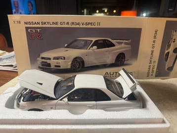 Autoart 1:18 - Modelauto - Nissan Skyline GT-R (R34) V-Spec, Nieuw