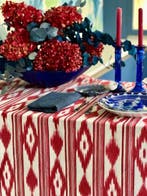 Etnisch tafelkleed met ikat-stijl patroon voor grote tafels., Antiek en Kunst