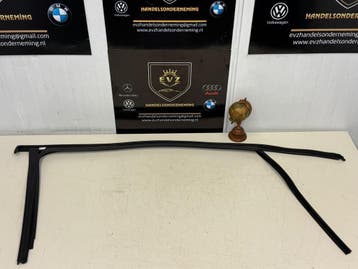 VW Tiguan 2.9 TDI raam rubber links voor bj.2022, Auto-onderdelen, Gebruikt, Volkswagen