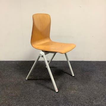 pagholz schoolstoel, stapelstoel, zithoogte 44 cm, beuken, Ophalen of Verzenden, Gebruikt, Hout, Eén