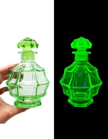 Flacon Art Déco en verre uranifère - Parfumfles -