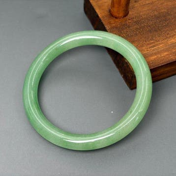 Gecertificeerde jade Natuurlijke kwartsachtige jade-armband