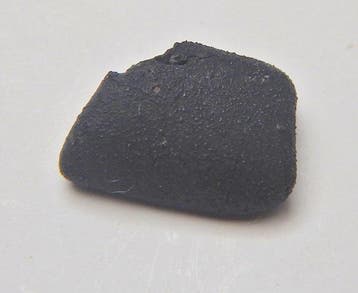 TARDA - meteoriet koolstofrijke chondriet - C2-ung - viel op, Verzamelen, Mineralen en Fossielen