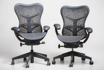 Herman Miller - Studio 7.5 - Stoel (2) - Mirra - Plastic, Antiek en Kunst